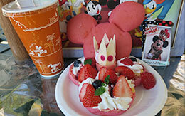 ミシカのミニーがパンになった「ベリー・ベリー・ミニー！スペシャルセット」 in チックタック・ダイナー