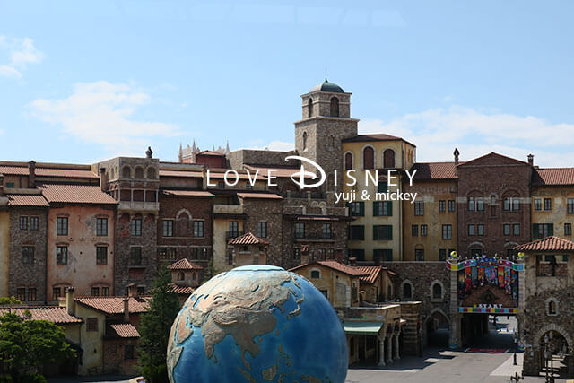 東京ディズニーシーのエントランス