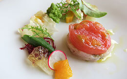 メディテレーニアンハーバーを一望できるレストランで味わった絶品ランチコース