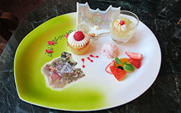 東京ディズニーランドホテルをイメージした「アフタヌーンティーセット」を紹介