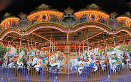 5,000人に制限された東京ディズニーランドで利用できたアトラクションを紹介