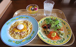 「うさぴよ」モチーフのスペシャルセットがカフェ・ポルトフィーノに登場 in TDS