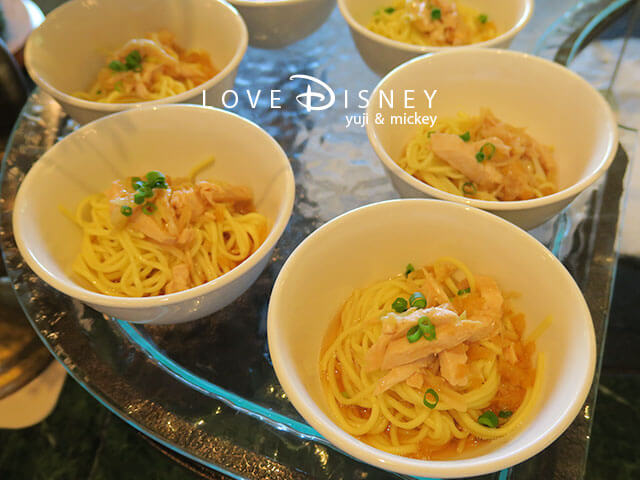 2021年夏、シャーウッド・ガーデン「Welcome to New Dreams!ランチブッフェ」チキンとネギの冷やし麺