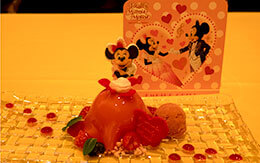 トータリー・ミニーマウスのグルメ2品（ランチコースとスペシャルドリンク）実食レポ in エンパイア・グリル