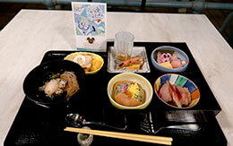 春の風物詩の桜イメージした「東京ディズニーシー20周年スペシャル膳」 in レストラン櫻