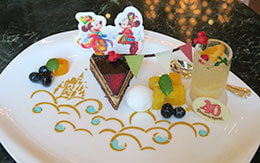 東京ディズニーリゾート40周年をお祝いした、ドリーマーズ・ラウンジの「ドリームゴーラウンド」スペシャルセット（後期）紹介