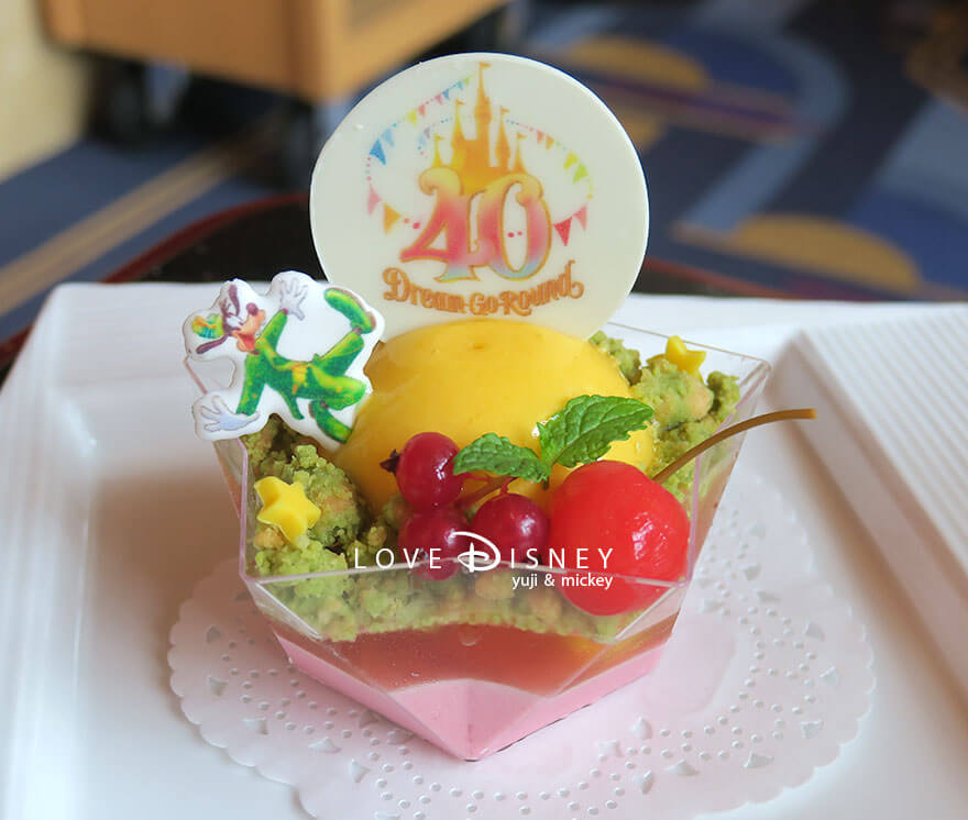 東京ディズニーリゾート40周年、ドリームゴーラウンド、ケーキセット（グーフィー）