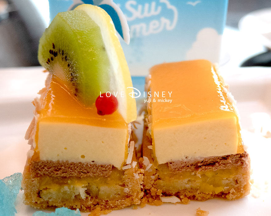 ハイピリオン・ラウンジ「スイスイサマー、スペシャルケーキ」断面
