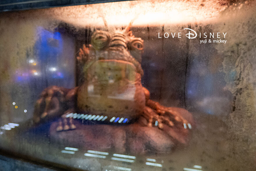 ディズニークルーズ・ウィッシュ号、ディズニー・オセアニア・クラブ（スター・ウォーズ：カーゴ・ベイの内装）