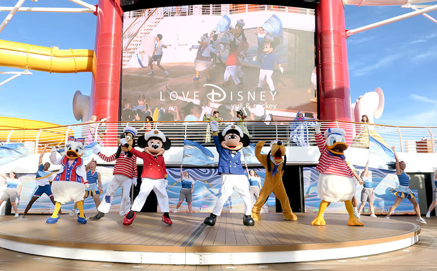 ディズニークルーズ・ウィッシュ号、出航パーティー（Set Sail on a Wish）ミッキー、ミニー、ドナルド、デイジー、プルート、グーフィー