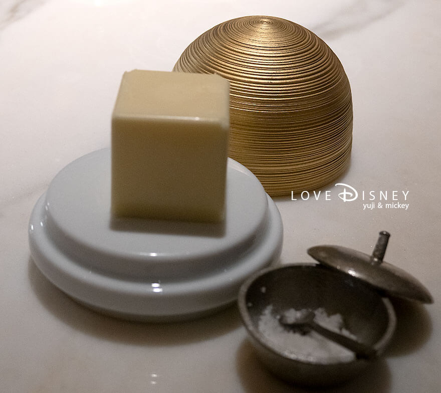ディズニークルーズ・ウィッシュ号、有料レストラン、フレンチ「アンシャンテ」バター、塩