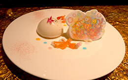 可愛さ満点！ダッフィー＆フレンズ20周年ランチコースで限定ランチョンマットをゲット