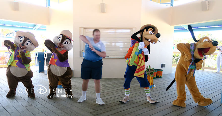 ディズニー・ルックアウト・ケイのエンターテイメント「ディズニー・ファン・イン・ザ・サン・ビーチバッシュ」グーフィー、プルート、チップ&デール(その6)