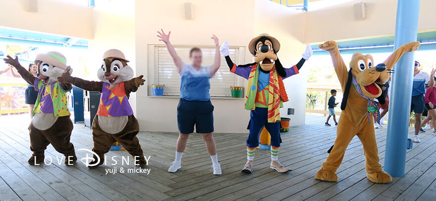 ディズニー・ルックアウト・ケイのエンターテイメント「ディズニー・ファン・イン・ザ・サン・ビーチバッシュ」グーフィー、プルート、チップ&デール(その8)