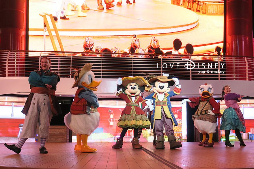 ディズニークルーズ、ウィッシュ号、パイレーツナイト、ミッキー、ミニー、ドナルド、デイジー、グーフィー（その11）