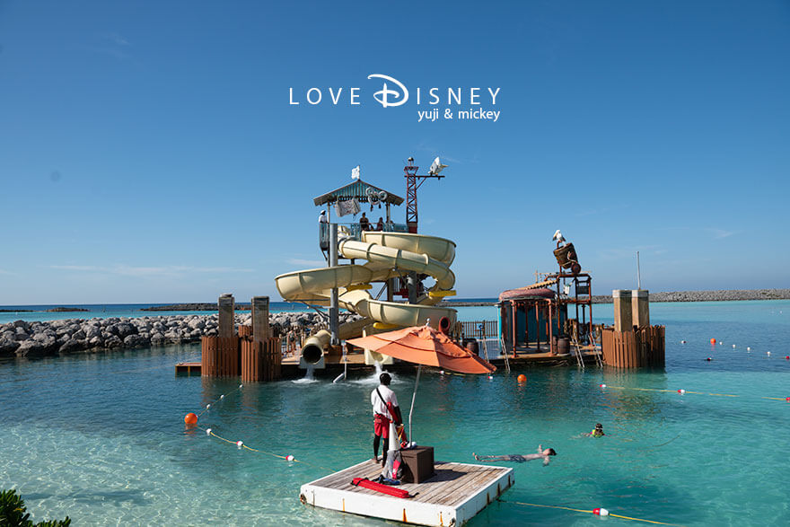 ディズニークルーズ、ウィッシュ号、キャスタウェイ・ケイ、キッズ専用のミニスライダー(その1)