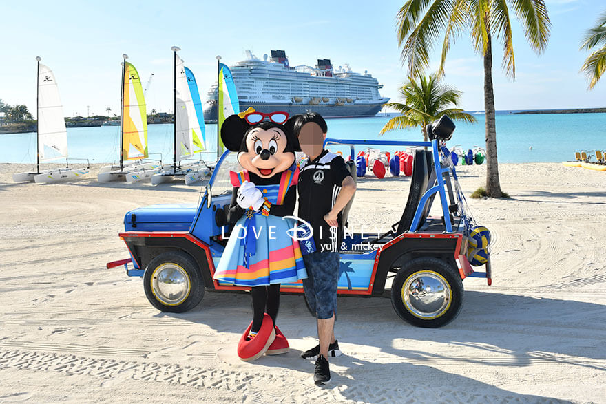 ディズニークルーズ、ウィッシュ号、キャスタウェイ・ケイ、キャラクターグリーティング、ミニー(ペアショット)