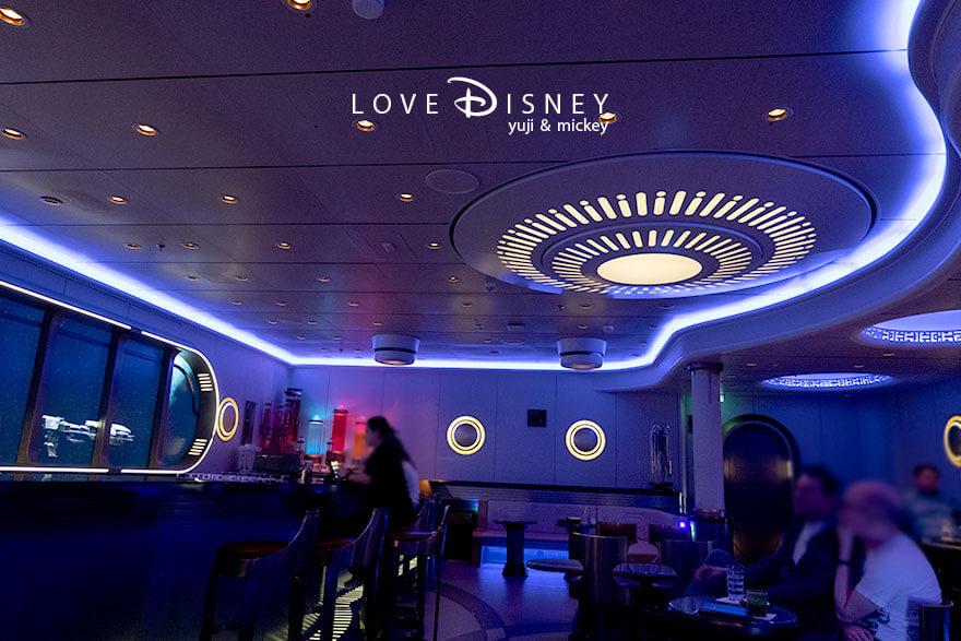 ディズニークルーズ・ウィッシュ号、バー、スター・ウォーズ：ハイパースペース・ラウンジ（店内の様子）