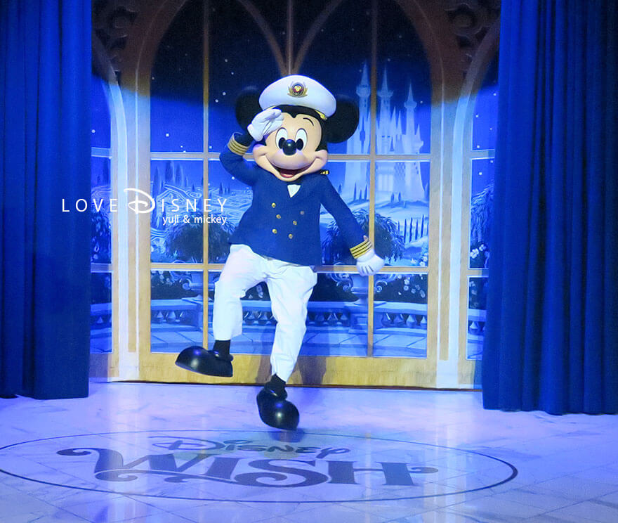ディズニークルーズ・ウィッシュ号、お別れパーティー、ショー「ウィッシュイング・エバー・アフター」ミッキー