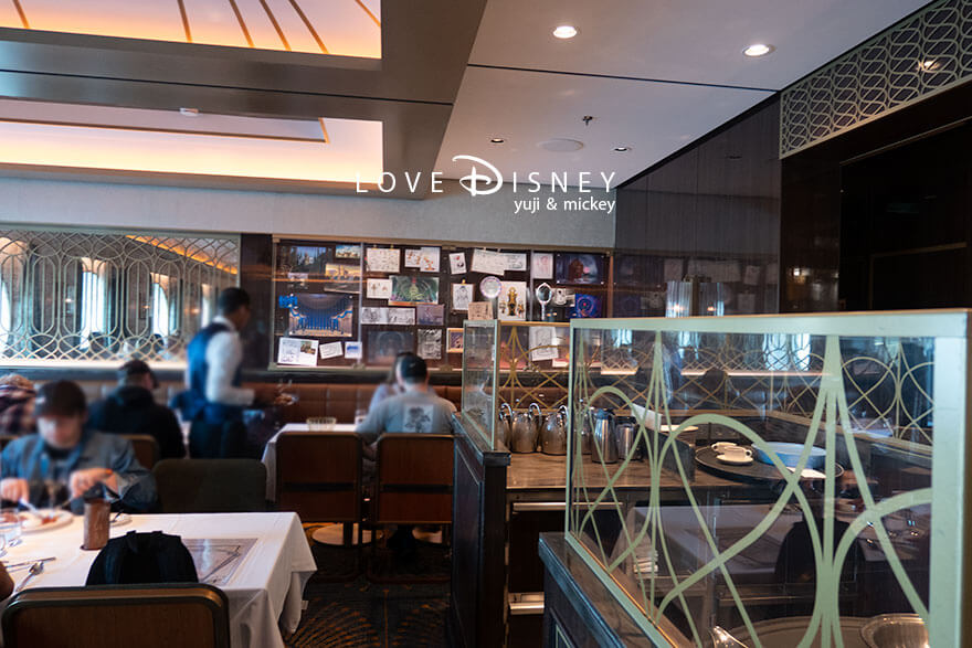 ディズニークルーズ・ウィッシュ号、朝食、レストラン「1923」店内席（その2）