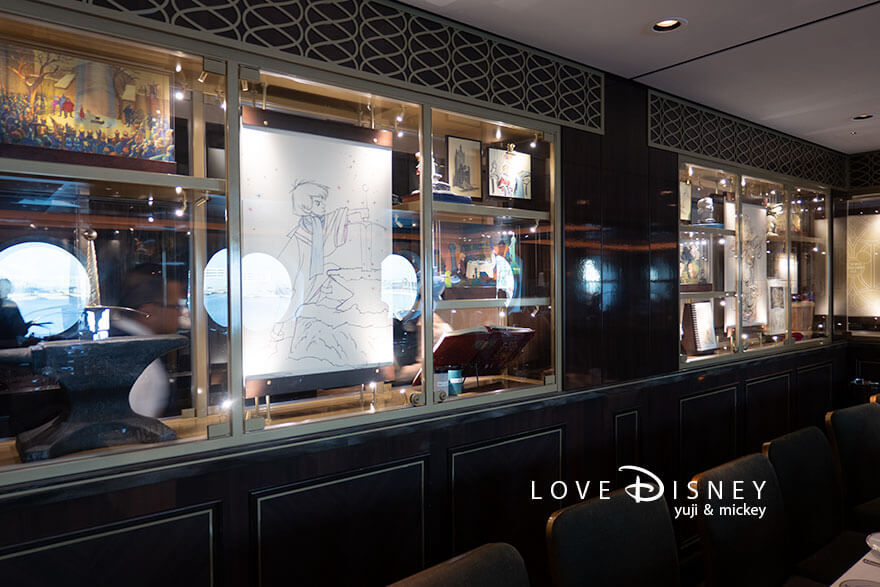 ディズニークルーズ・ウィッシュ号、朝食、レストラン「1923」店内装飾（その1）
