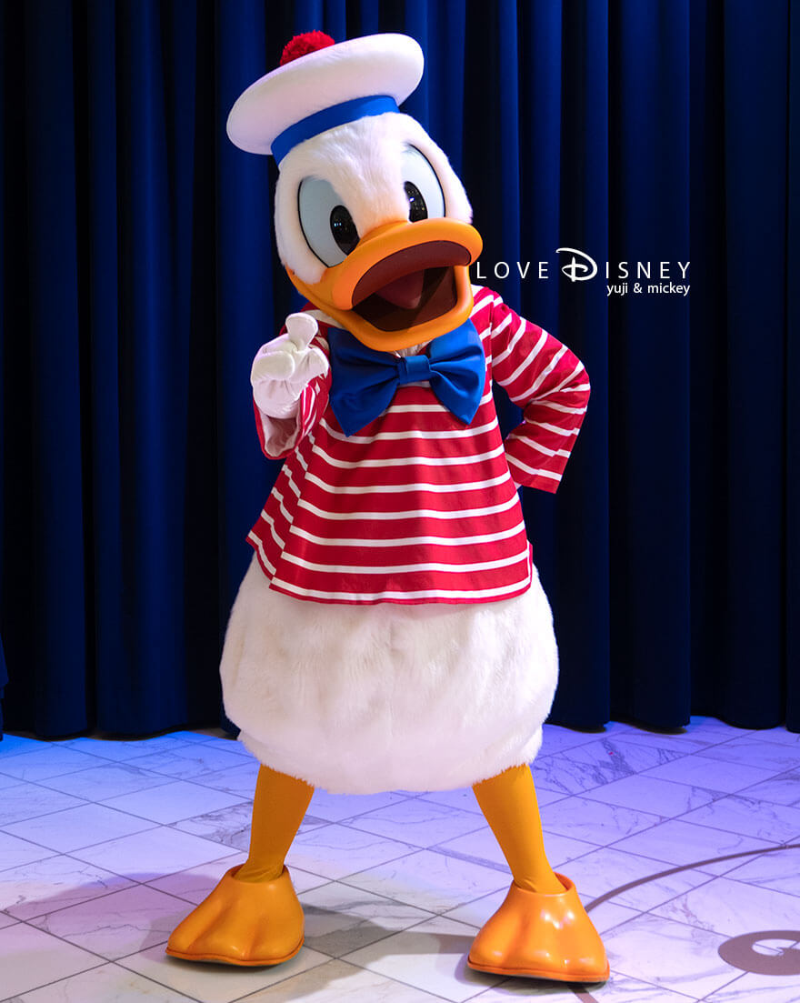 ディズニークルーズ・ウィッシュ号、キャラクターグリーティング、クルーズ衣装のドナルド