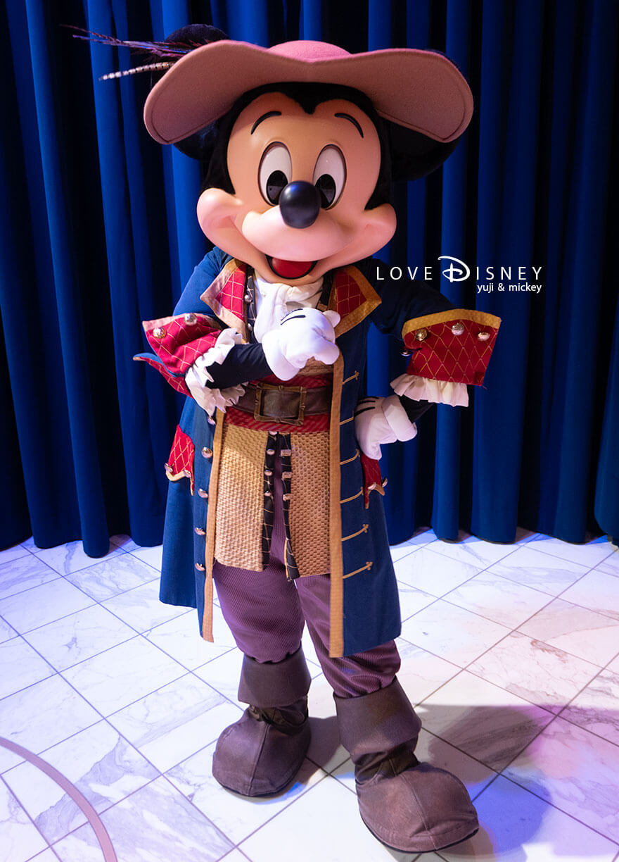 ディズニークルーズ・ウィッシュ号、キャラクターグリーティング、パイレーツ衣装のミッキー