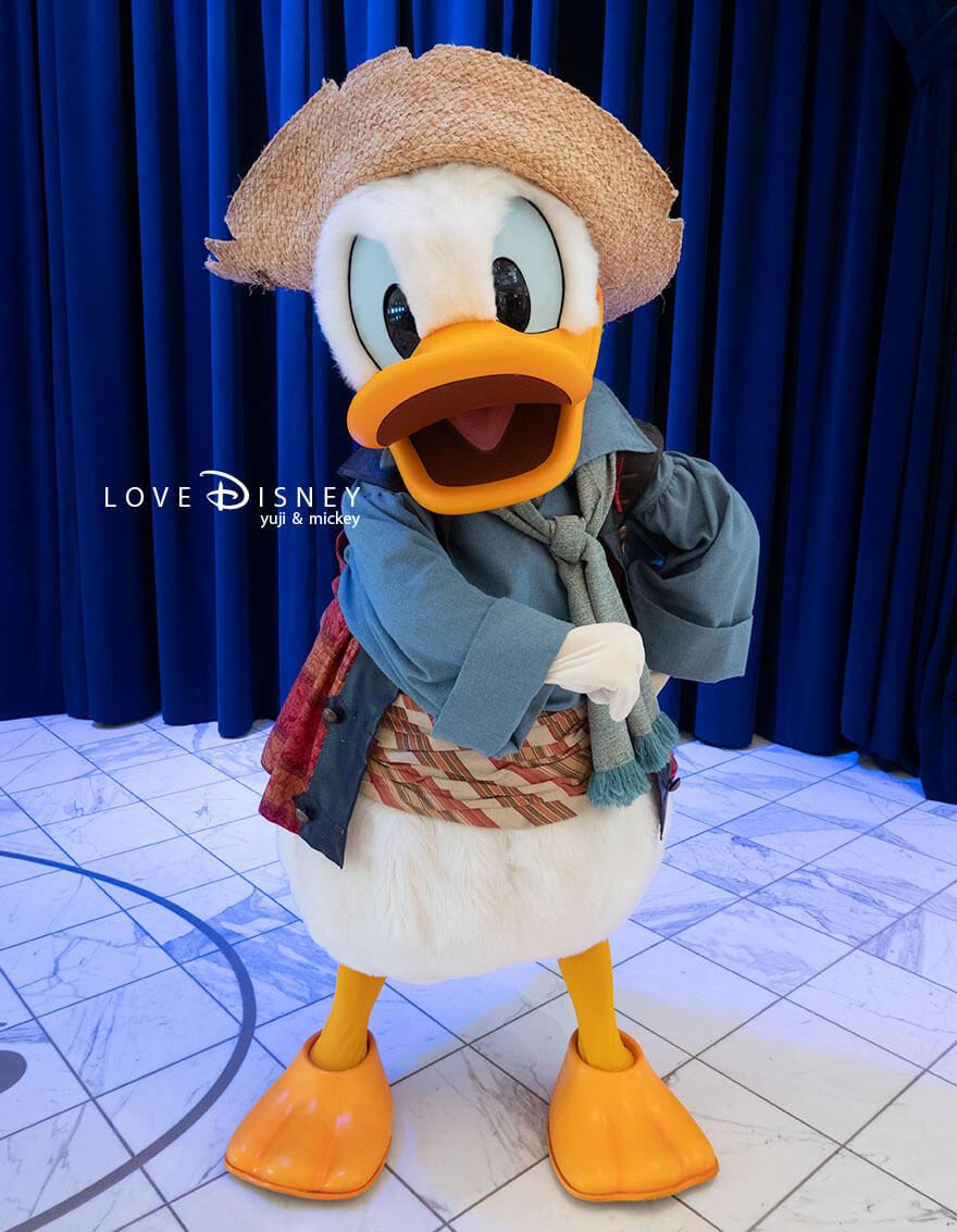 ディズニークルーズ・ウィッシュ号、キャラクターグリーティング、パイレーツ衣装のドナルド