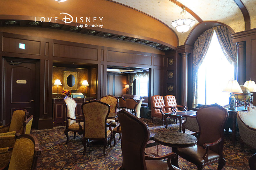 東京ディズニーランドホテル、ラウンジ「マーセリンサロン」