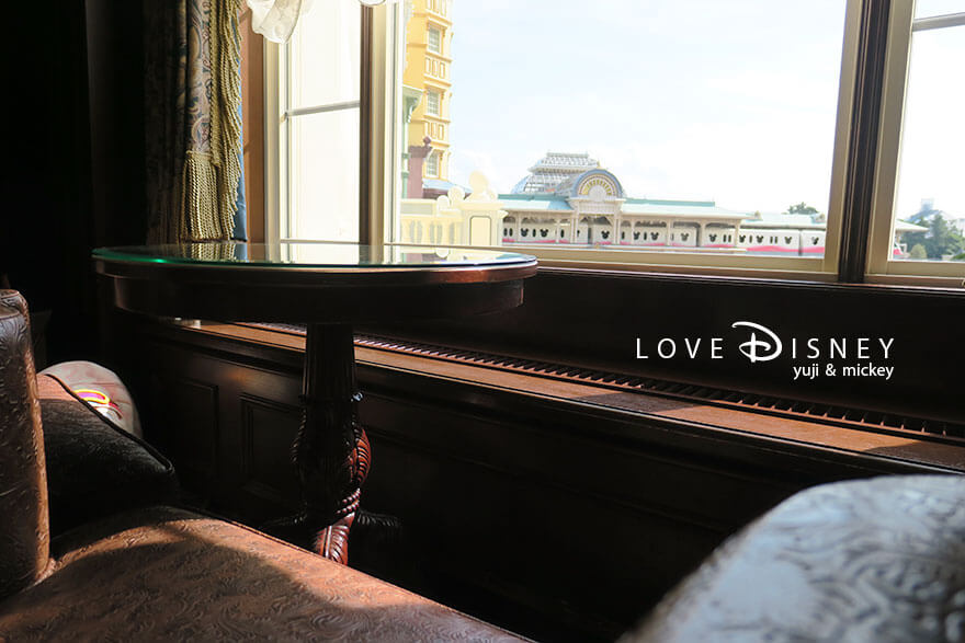 東京ディズニーランドホテル、ラウンジ「マーセリンサロン」