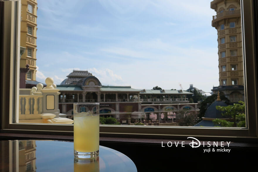 東京ディズニーランドホテル、ラウンジ「マーセリンサロン」