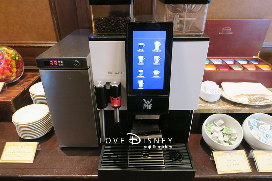 東京ディズニーランドホテル、ラウンジ「マーセリンサロン」