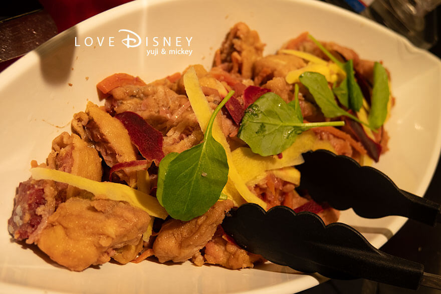 ディズニーアンバサダーホテル、シェフ・ミッキー「ディズニー・クリスマス2025ディナーブッフェ」冷たい料理(エスカベッシュ)