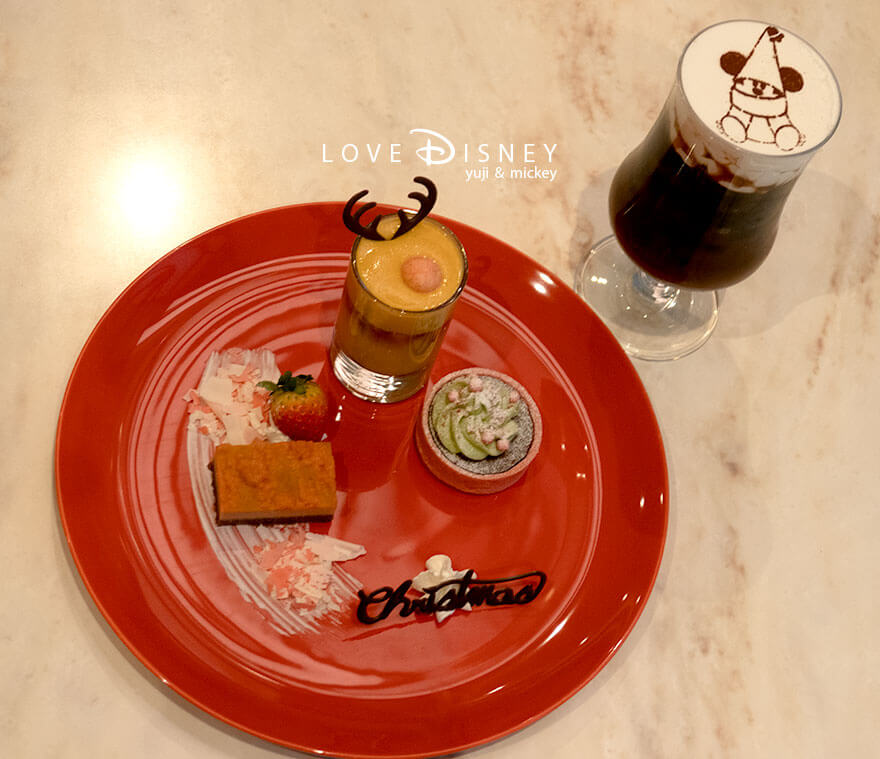 東京ディズニーランド「ディズニー・クリスマス2025」グルメ、センターストリート・コーヒーハウス、スペシャルデザートセット