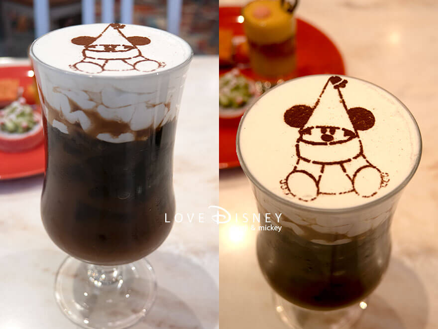 東京ディズニーランド「ディズニー・クリスマス2025」グルメ、センターストリート・コーヒーハウス、リルリンリンのアイスカフェモカ