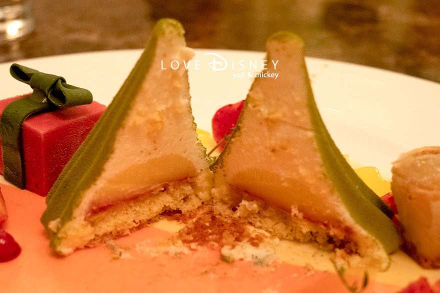 東京ディズニーランドホテル、ドリーマーズ・ラウンジ「ディズニー・クリスマス2025、ディナーセット」