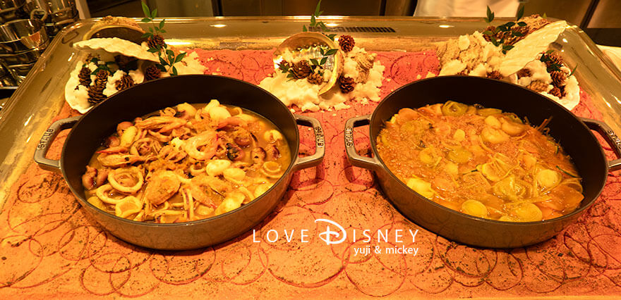 ディズニーアンバサダーホテル、シェフ・ミッキー、イヤーエンド&ニューイヤースペシャルディナーブッフェ、温かい料理(ブイヤベース)