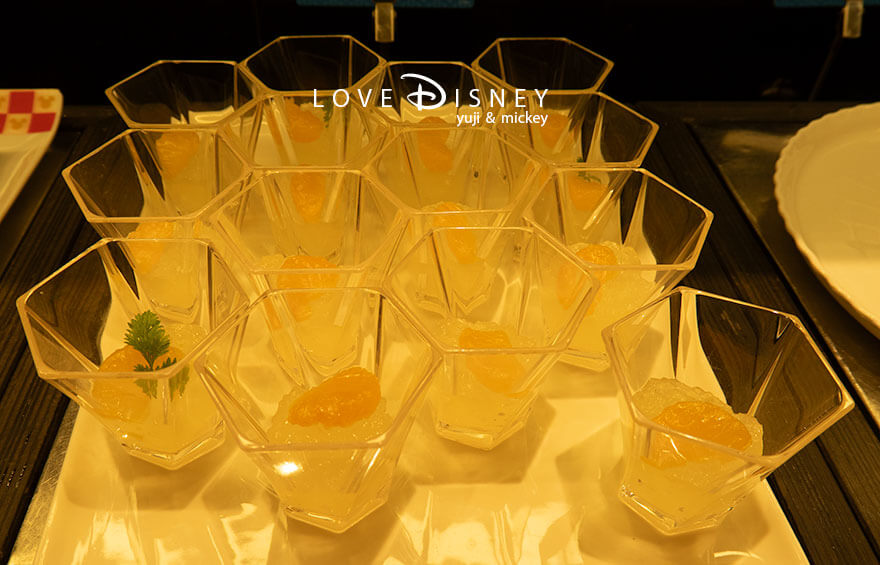 ディズニーアンバサダーホテル、シェフ・ミッキー、イヤーエンド&ニューイヤースペシャルディナーブッフェ、デザート(柚子ゼリー)