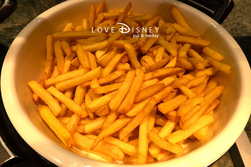 東京ディズニーシー・ホテルミラコスタ、オチェーアノ、イヤーエンド&ニューイヤーブッフェ、温かい料理(フライドポテト)