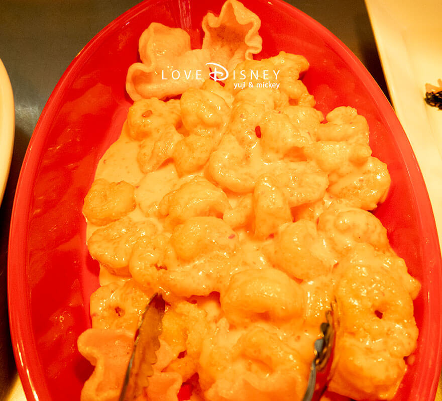 東京ディズニーランド、クリスタルパレス・レストラン、「ディズニー・パルパルーザ、ミニーのファンダーランド」温かい料理(海老のチリマヨネーズソース)