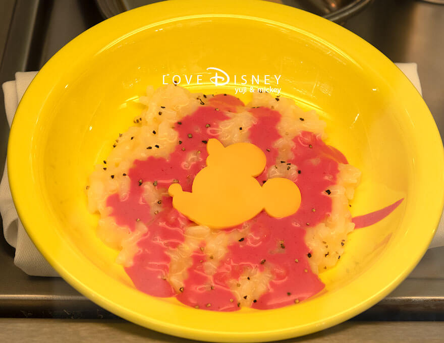 東京ディズニーランド、クリスタルパレス・レストラン、「ディズニー・パルパルーザ、ミニーのファンダーランド」温かい料理(チーズリゾット)