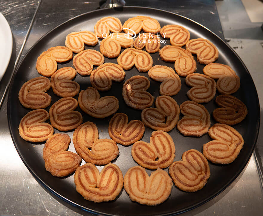 ホテルミラコスタ、オチェーアノ「ダッフィー＆フレンズのハートフェルト・レターズ・オブ・フレンドシップ、ブッフェ」デザート（パルミエ）