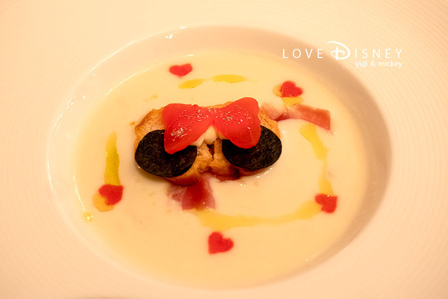 ディズニー・パルパルーザ：ミニーのファンダーランドグルメ「イーストサイド・カフェ」