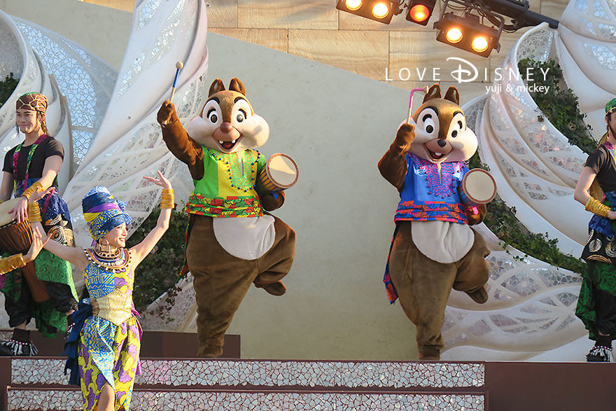 東京ディズニーシー開園25周年エンターテイメント「ダンス・ザ・グローブ！」チップ＆デール（その1）