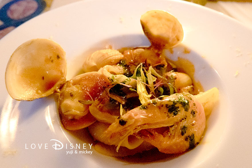 東京ディズニーシー「ディズニーストーリービヨンド」スペシャルメニュー、リストランテ・ディ・カナレット、スペシャルパスタセット（コンキリオーニ・ペスカトーレ）