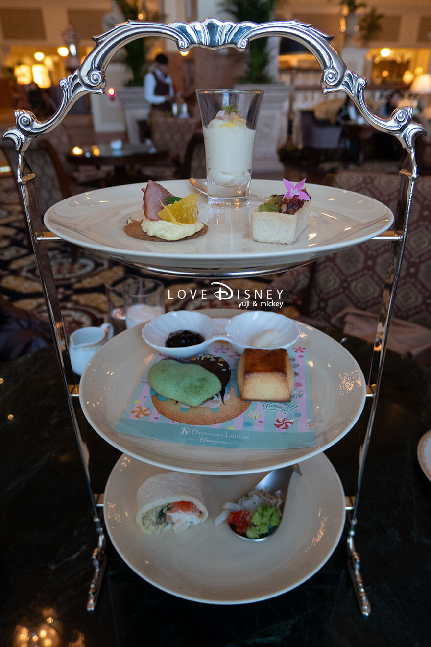 東京ディズニーランドホテル、ドリーマーズ・ラウンジ、ディズニー・パルパルーザ「ヴァネロペのスウィーツ・ポップ・ワールド」スペシャルセット（スリーティアーズ）