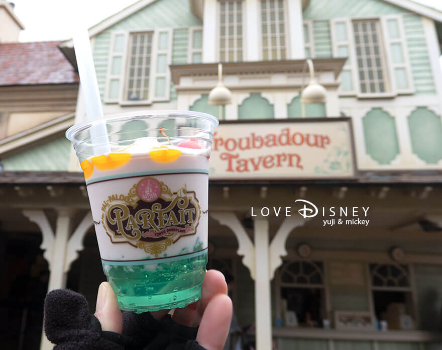 東京ディズニーランド、「ディズニー・パルパルーザ、ヴァネロペのスウィーツ・ポップ・ワールド」グルメ、トルバドールタバン、ピーチスムージー＆ライムゼリー（全体）