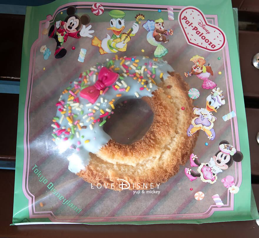 東京ディズニーランド、「ディズニー・パルパルーザ、ヴァネロペのスウィーツ・ポップ・ワールド」グルメ、マジカルマーケット、スペシャルドーナツ（全体）