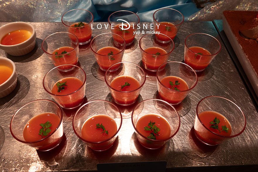 東京ディズニーシー・ホテルミラコスタ「オチェーアノ」ブッフェ、デザート（ブラッドオレンジゼリー）