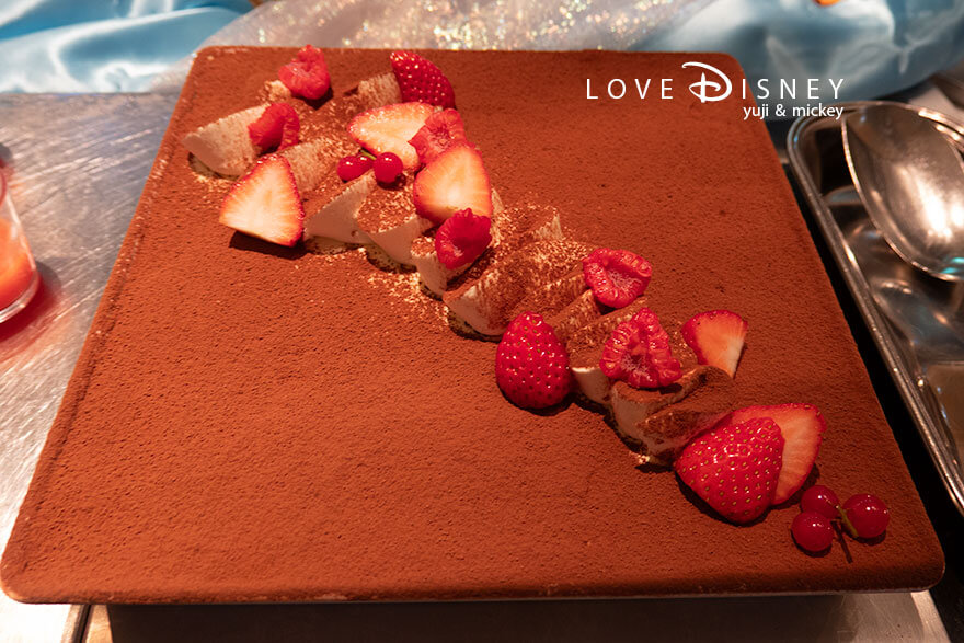 東京ディズニーシー・ホテルミラコスタ「オチェーアノ」ブッフェ、デザート（ティラミス）